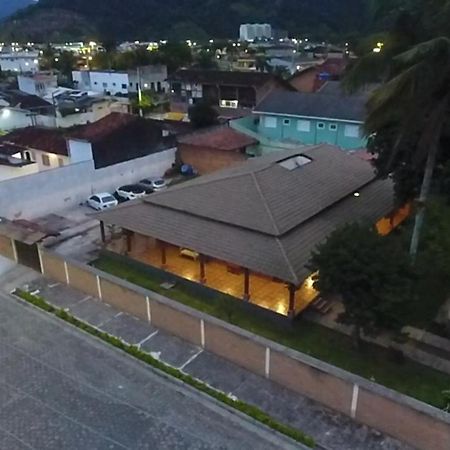 Hospedagem Economica Flor De Maria Caraguatatuba Exterior photo