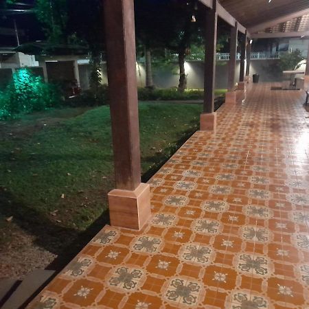 Hospedagem Economica Flor De Maria Caraguatatuba Exterior photo